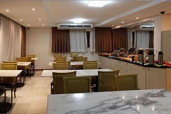 Barigui Park Hotel 3*